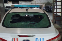 Un patrullero estaba de recorrida y fue atacado a pedradas en Chimbas