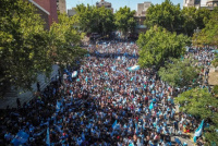 Más de 100 mil sanjuanino festejaron en el microcentro sanjuanino