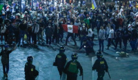 Crisis en Perú: violentos enfrentamientos dejan muertos y heridos 