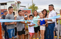 La Plaza del Barrio Florentino Ameghino cobra vida con nueva iluminación en sus calles