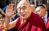 Un partido político sudafricano pidió que el Dalai Lama sea arrestado por presunto abuso infantil