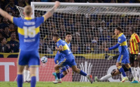 Boca lo dio vuelta sobre el final y respiró en la Copa Libertadores