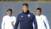 El inesperado e inédito cambio que prepara Almirón para enfrentar a Racing