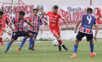 Peñarol volvió a cruzarse con la derrota, esta vez ante Huracán Las Heras