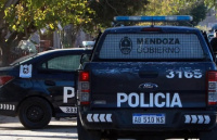 Fuerte pelea entre hermanos en Mendoza: uno terminó apuñalado y el otro herido a martillazos