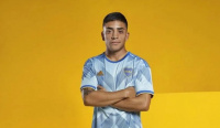 Boca presentó su nueva camiseta alternativa y la estrenará contra Argentinos