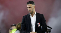 Uno de los defensores apuntados por River renovó con su club y no llegará al Millonario