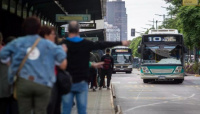 UTA levantó el paro de colectivos en AMBA pero lo mantuvo en el resto del país