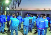 Trabajadores de Taranto marcharon en protesta contra los despidos y salarios dignos
