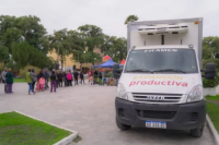 Este miércoles, el camión de frutas y verduras llega a Rivadavia