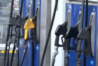 El Gobierno postergó otra vez la actualización de impuestos sobre los combustibles