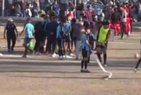 Nuevamente la violencia presente: golpearon a un jugador de Rivadavia y el juego se suspendió