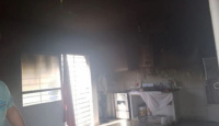 Un cortocircuito generó un grave incendio en una casa de Rawson: pérdidas casi totales 
