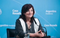 La ministra de Trabajo se mostró a favor de la reducción de la jornada laboral