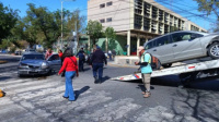 Dos autos chocaron en pleno centro: no hubo heridos de gravedad