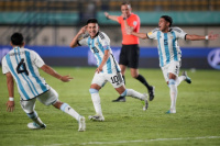 Con el brillo de los pibes de River, Argentina venció a Japón y se recuperó en la segunda fecha del Mundial Sub 17