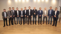 Orrego y los gobernadores electos de JxC se reunirán y definirán su postura al gobierno de Milei