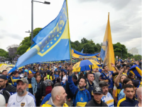 Un ministro estuvo presente en la multitudinaria marcha de Boca Juniors encabezada por Riquelme 