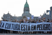 Charly, Fito, Leonardo Sbaraglia y más de 20.000 firmas en defensa de la cultura