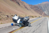 Un trágico siniestro vial en Mendoza provocó el cierre del Cristo Redentor: dos personas perdieron la vida