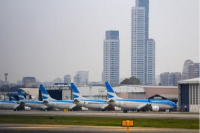Inflación en el aire: los pasajes de avión por Argentina tuvieron aumentos de hasta un 17.500% 