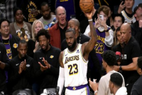 Lebron James consiguió otro impactante récord en la NBA