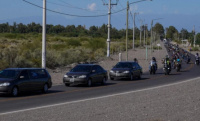 Distintos grupos de motociclistas realizaron una emotiva despedida para el 