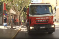 Revuelo en el microcentro sanjuanino por un incendio en un edificio