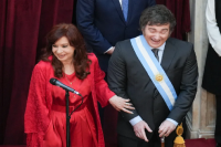 La reaparición de Cristina incomoda al peronismo no K: “Justo ahora que a Milei le empiezan a entrar las balas”