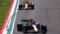 Verstappen ganó el GP de Imola en un final apasionante