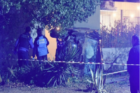 Chico de 14 años se llevó la camioneta de su padre, chocó contra un poste y murió