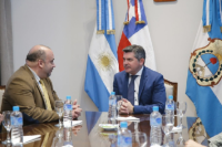El gobernador Orrego recibió al Cónsul General de Chile en Mendoza