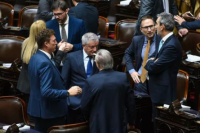 Ley Bases: el Gobierno presiona por las privatizaciones y crecen las internas con la UCR