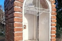 Preocupación en Rawson por vandalismo en una gruta cercana al Conector Sur