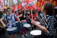 Marcha contra el veto a la movilidad jubilatoria desde Congreso a Plaza de Mayo