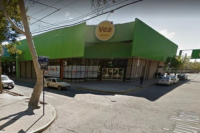 Una pareja sanjuanina fue detenida por robar leche y protectores solares de un supermercado