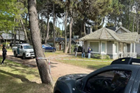 Pinamar: un turista confundió a un policía con un delincuente y le disparó en el cuello