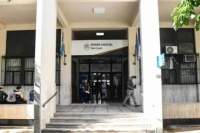 Un hombre ahorcó a su exesposa y golpeó a su hija de diez años