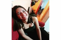 Una joven fue atropellada y murió luego de que la ambulancia que la trasladaba al hospital volcara