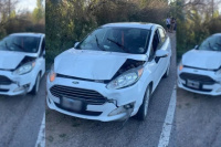 Salió del carnaval de Tupelí, frenó por el tráfico y lo chocó una policía