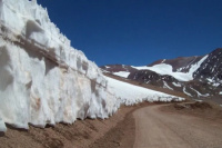 El Paso de Agua Negra se encuentra habilitado luego de 1 hora de permanecer interrumpido