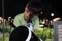 El Conte Grand reúne a más de 1.000 personas para un espectáculo astronómico único