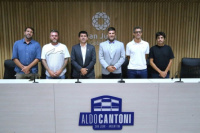 Se presentó en el estadio Aldo Cantoni una nueva edición del Triatlón del Sol