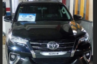 La policía recuperó una camioneta de alta gama con documentación y numeración falsificada en Santa Lucía