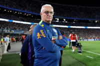 Crisis en la selección: Brasil analiza echar a su técnico tras la goleada de Argentina