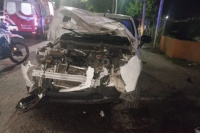 Fuerte choque en Santa Lucía terminó con tres heridos: uno de los conductores, estaba ebrio
