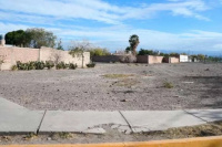 Crece la inseguridad en un baldío del Barrio Frondizi y los vecinos piden iluminación
