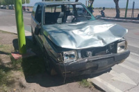En Angaco: dos personas sufrieron graves heridas luego de colisionar contra un auto