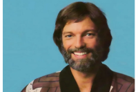 A los 90 años murió Richard Chamberlain, el actor de 