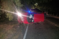San Martín: una joven volcó su auto tras intentar esquivar una paloma